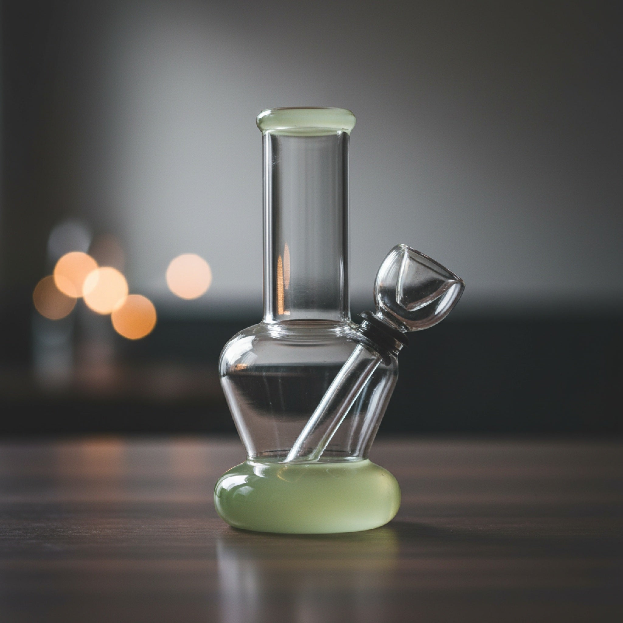 Portable Two Tone Carb Bong - 5in - Image 4