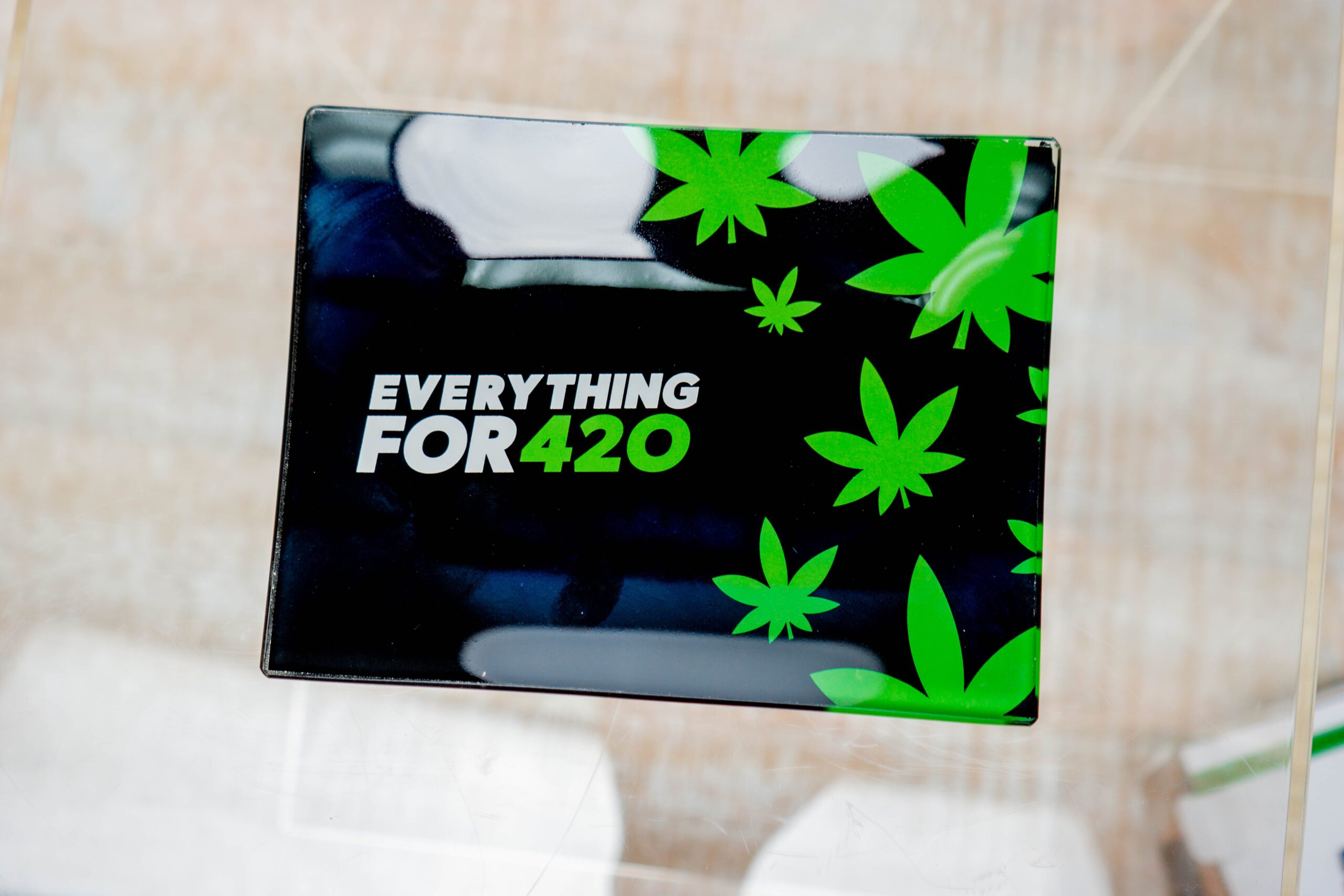 EF420 Glass Rolling Tray