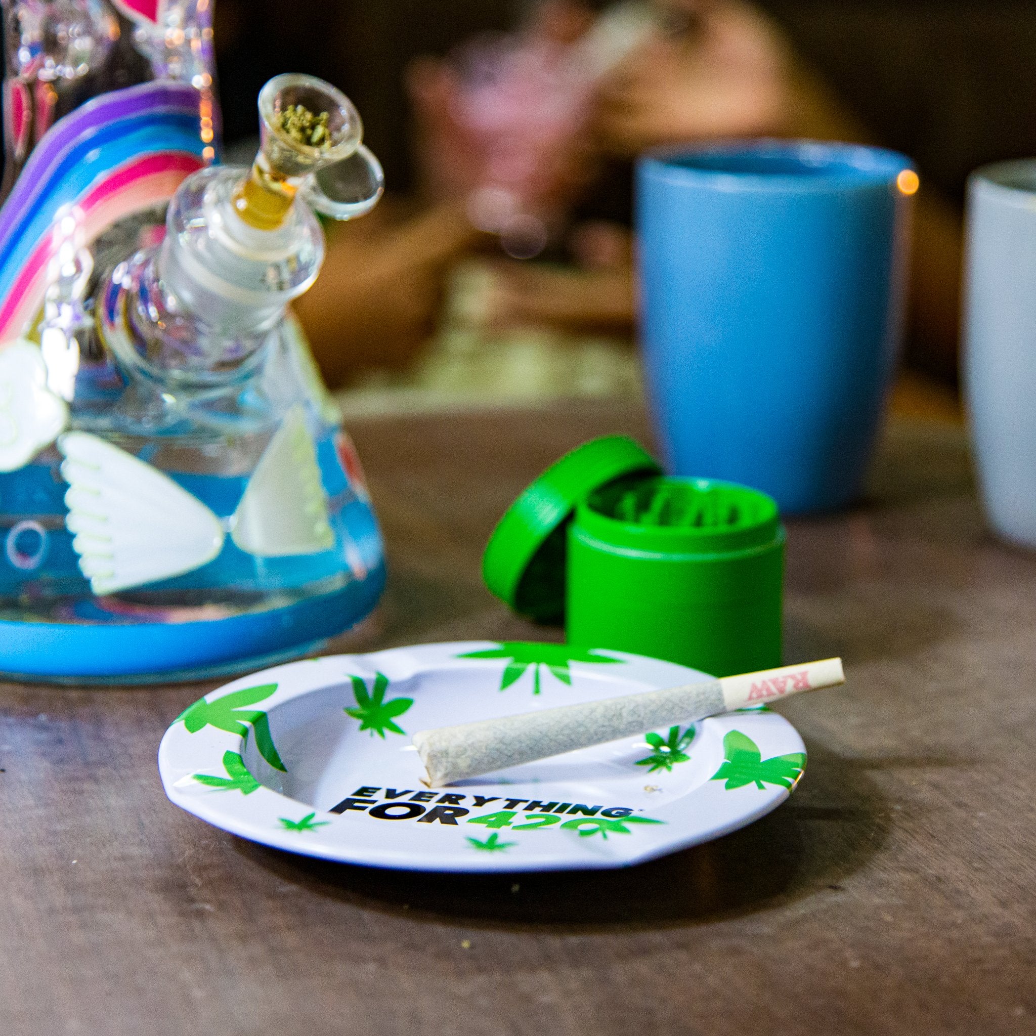 EF420 Round Metal Ashtray - 5in - Image 3