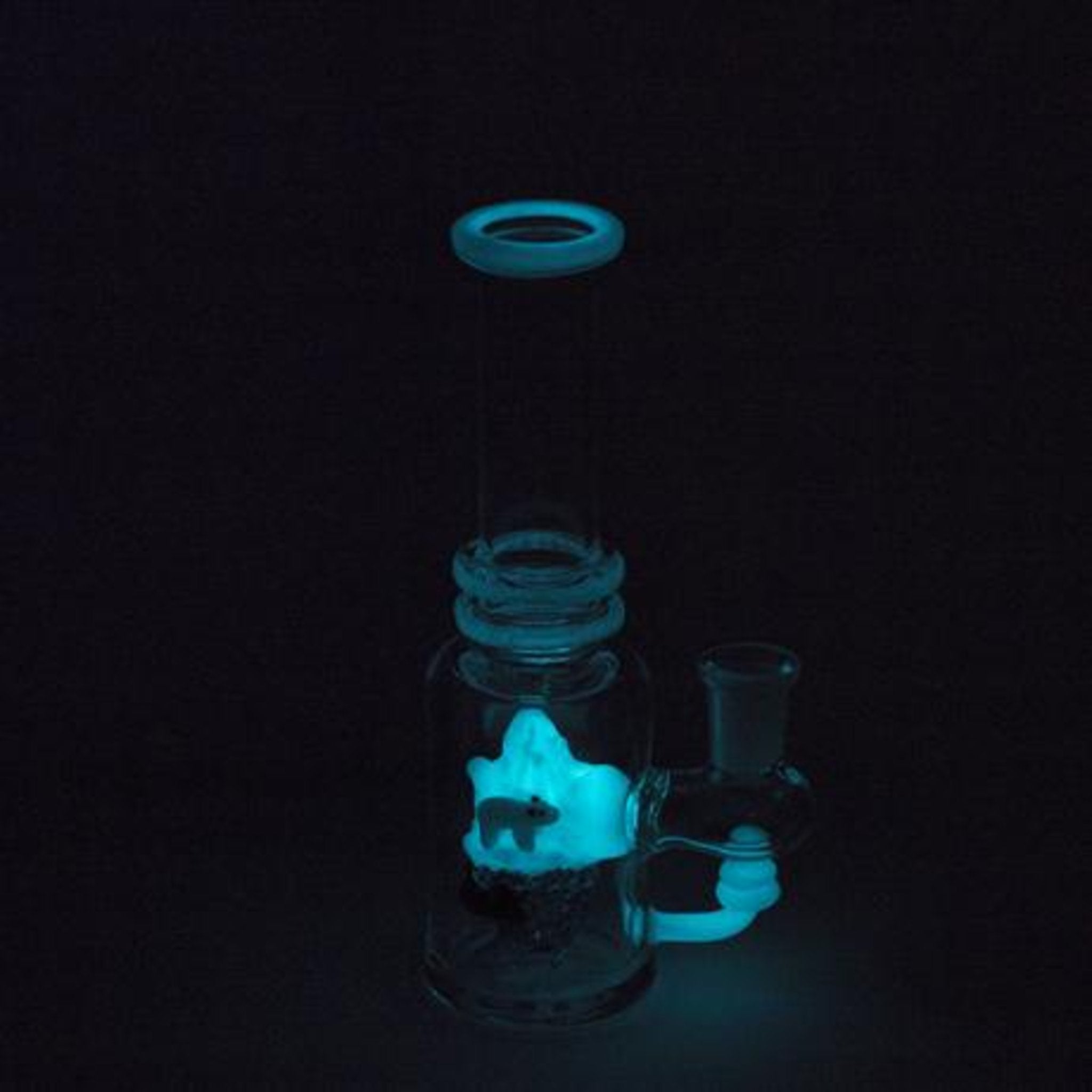 Empire Glassworks Avenge The Arctic UV Mini Beaker - 6.5in - Image 4