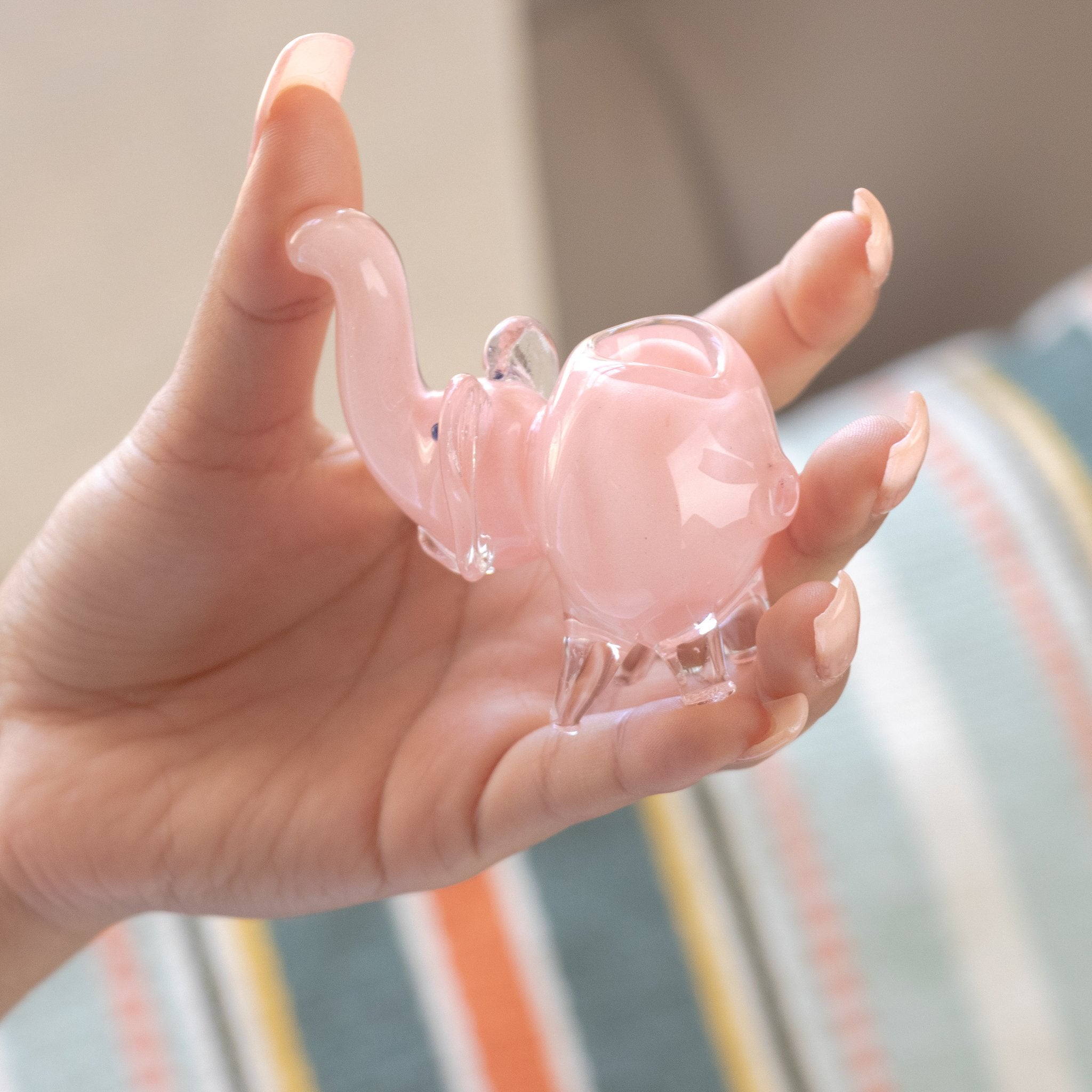 Mini Elephant Pipe - 3in - Image 8