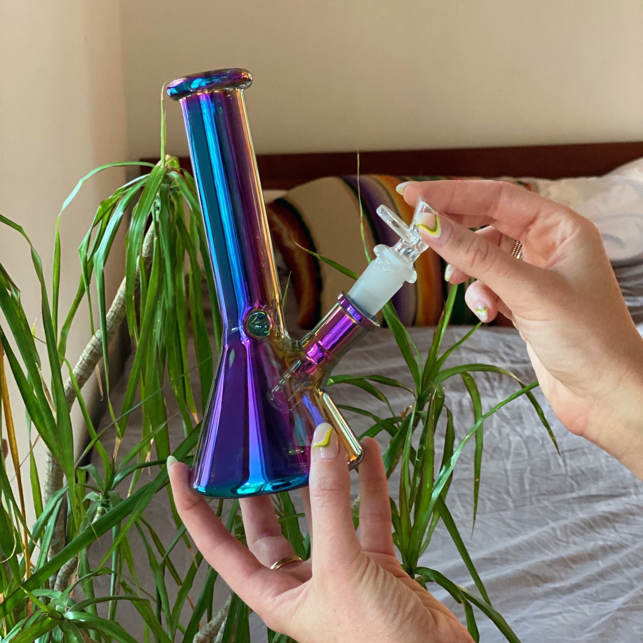 Rainbow Bong - Image 2