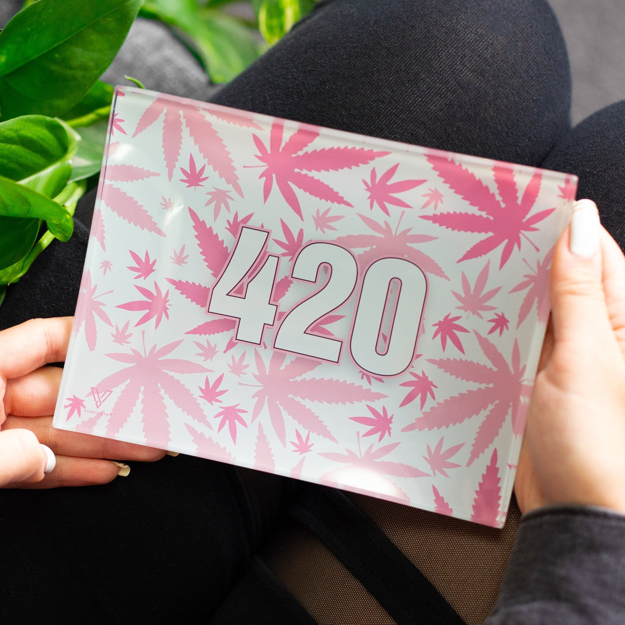 V Syndicate Pink 420 Shatter Resistant Glass Rolling Tray - Image 2